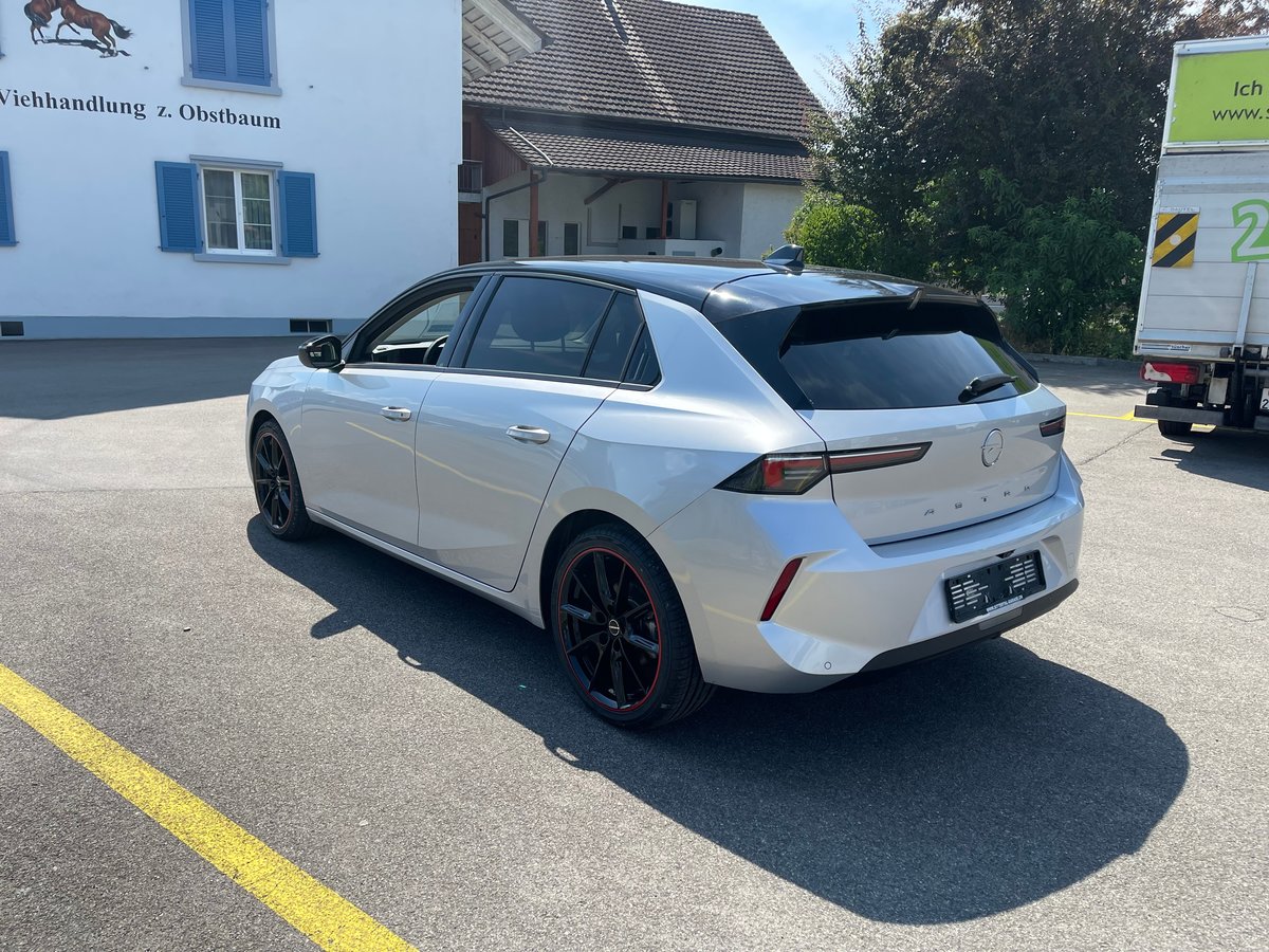 OPEL Astra 1.2i Turbo Swiss, Petrol, Second hand / Used, Manual - 2