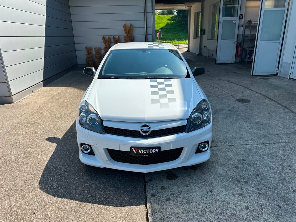 OPEL Astra GTC 2.0 16V 240 Turbo OPC NÜRBURGRING EDITION, Petrol, Second hand / Used, Manual - 2
