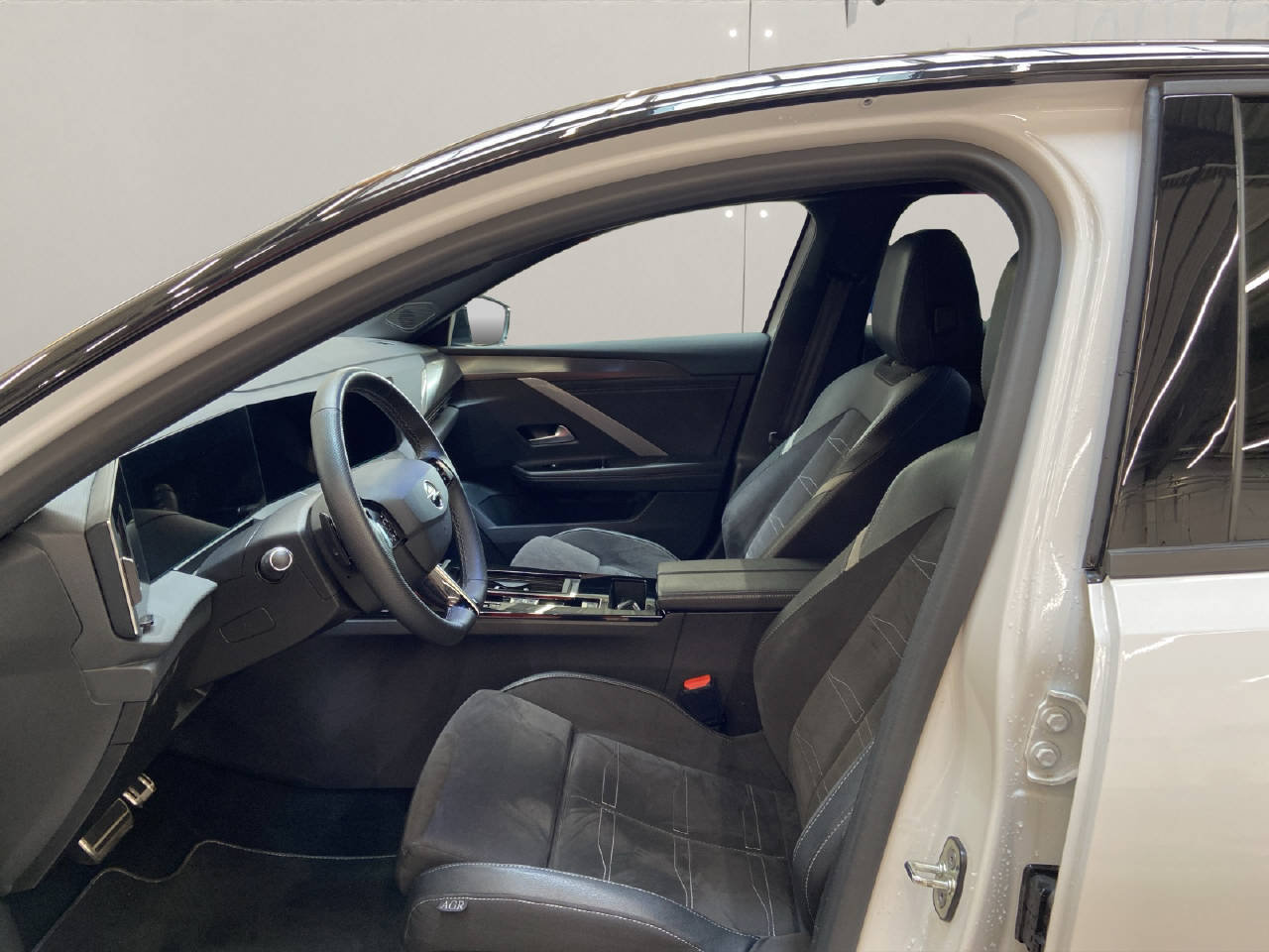 OPEL Astra 1.6 T PHEV 180 Swiss Plus, Plug-in-Hybrid Benzina/Elettrica, Occasioni / Usate, Automatico - 5