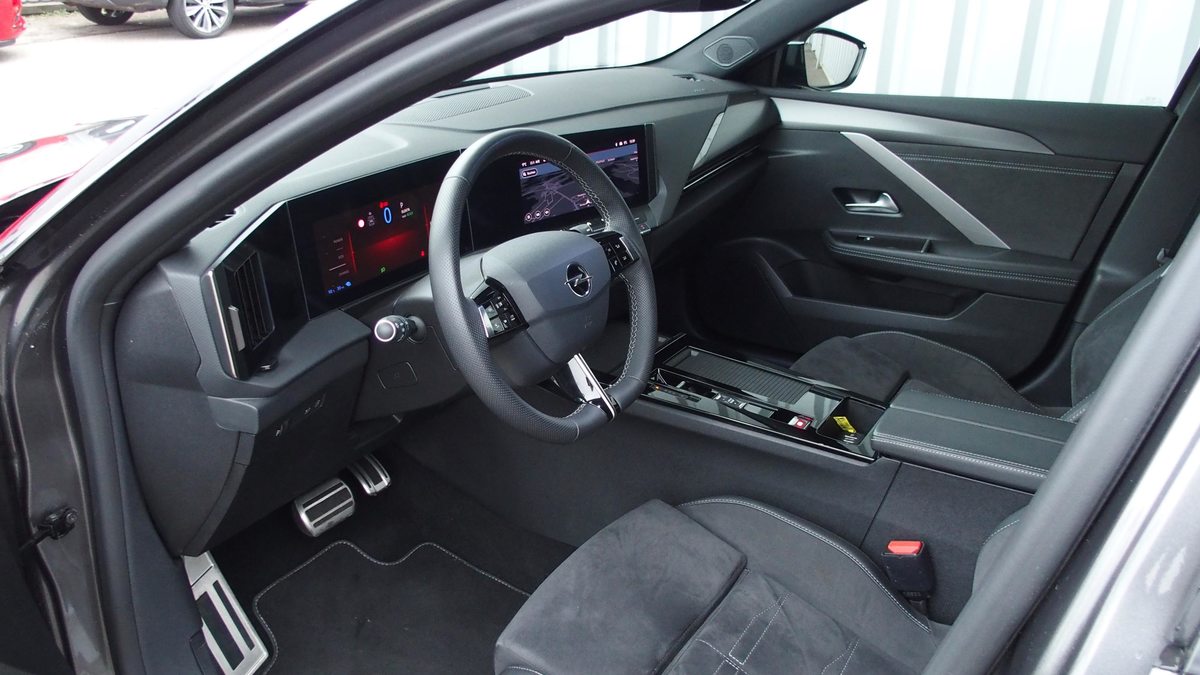 OPEL Astra 1.6 T PHEV 180 Swiss Plus, Plug-in-Hybrid Benzin/Elektro, Occasion / Gebraucht, Automat - 5