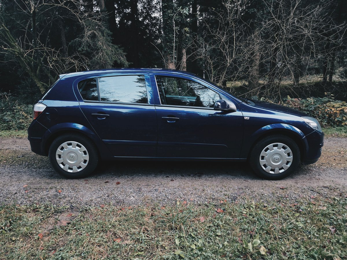OPEL Astra 1.8i 16V Elegance, Petrol, Second hand / Used, Automatic - 2