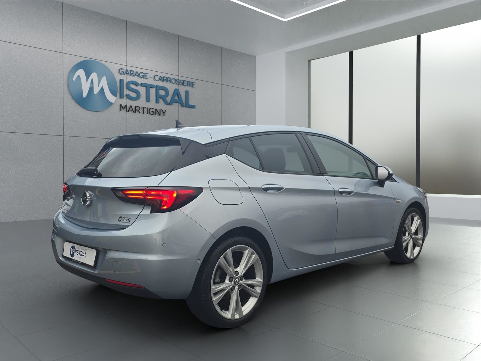 OPEL Astra 1.4 T Elegance S/S, Petrol, Second hand / Used, Automatic - 5