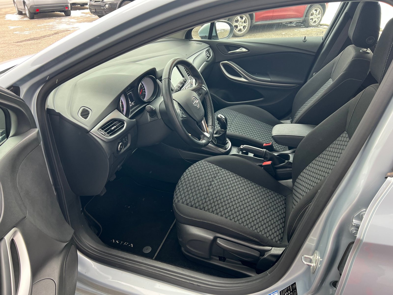 OPEL Astra 1.2i Turbo Edition, Benzin, Occasion / Gebraucht, Handschaltung - 7