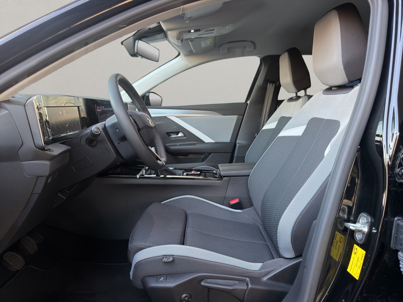 OPEL Astra 1.2 T Swiss, Essence, Occasion / Utilisé, Manuelle - 7