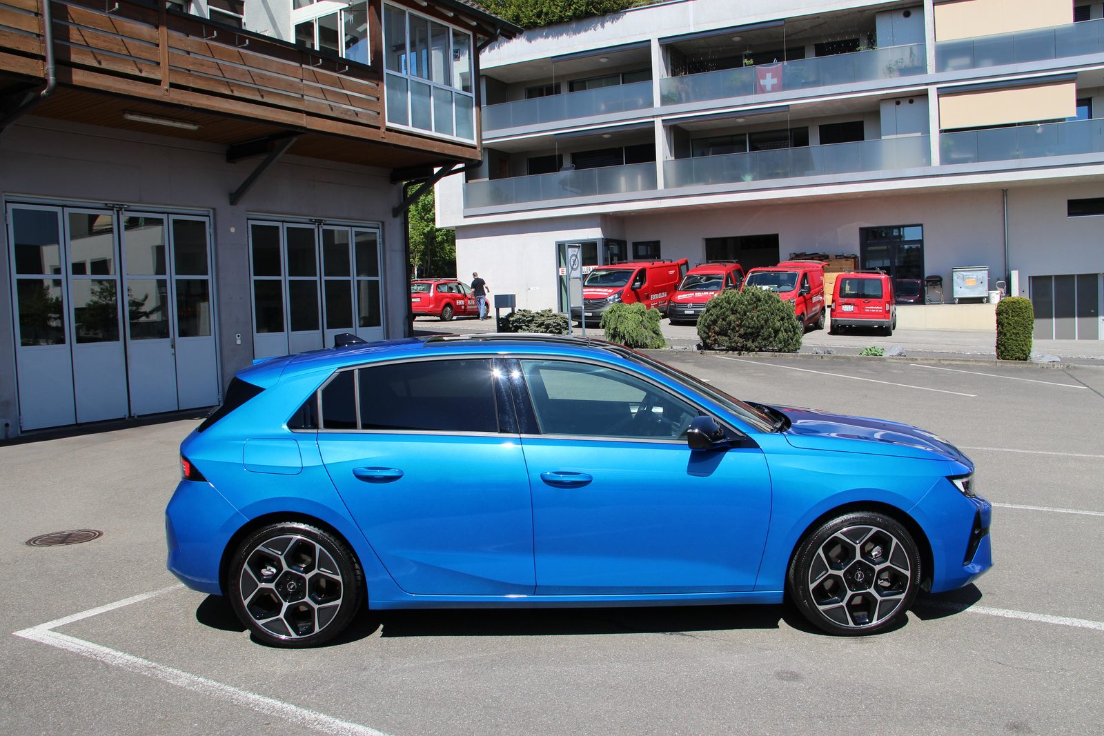 OPEL Astra 1.6 T PHEV 180 Ultimate, Hybride Rechargeable Essence/Électricité, Occasion / Utilisé, Automatique - 6