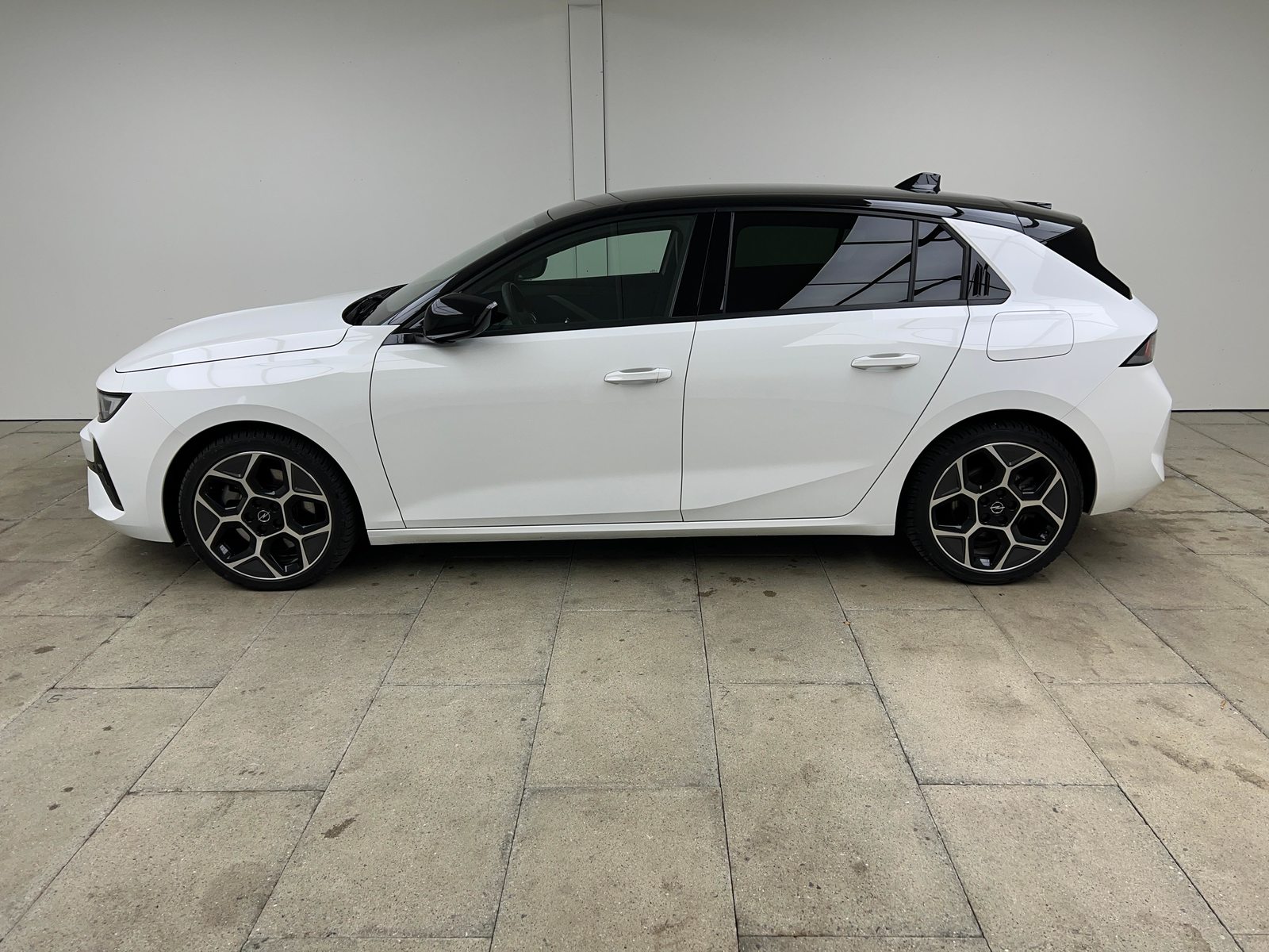 OPEL Astra 1.6 T PHEV 180 Swiss Plus / ab 3,99% Leasing bei Absch, Hybride Rechargeable Essence/Électricité, Occasion / Utilisé, Automatique - 3