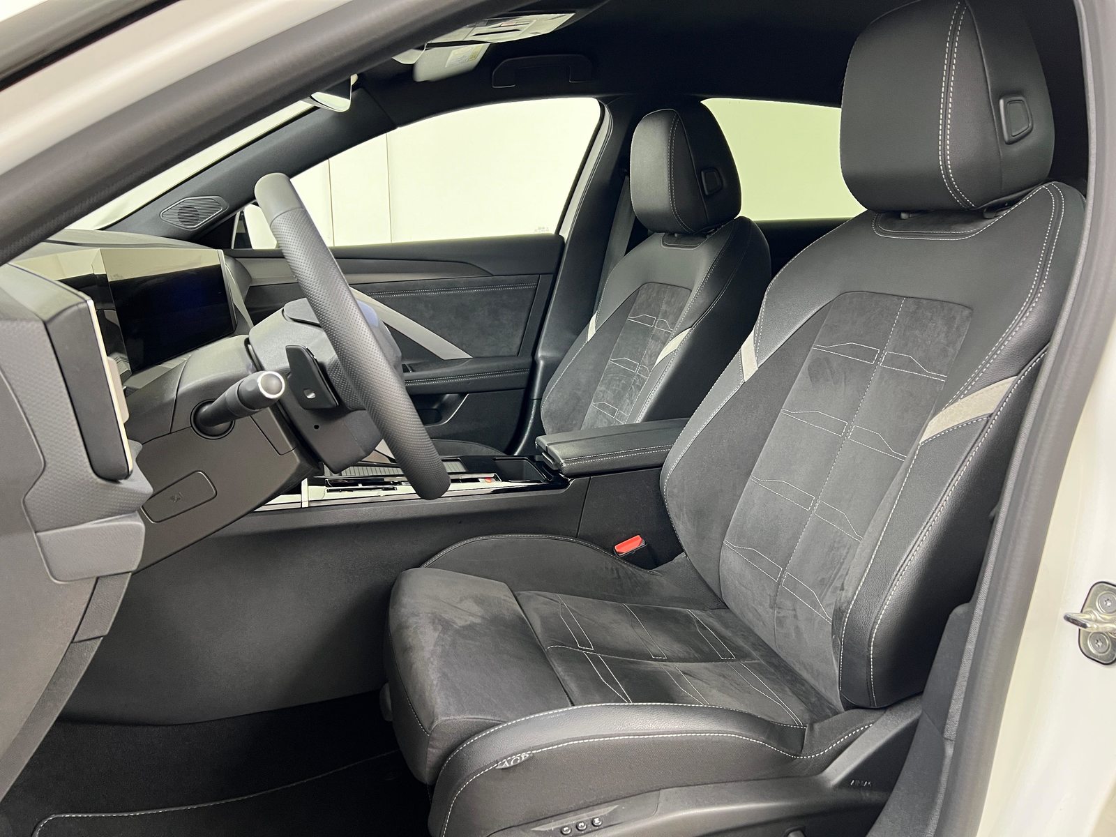 OPEL Astra 1.6 T PHEV 180 Swiss Plus / ab 3,99% Leasing bei Absch, Hybride Rechargeable Essence/Électricité, Occasion / Utilisé, Automatique - 7