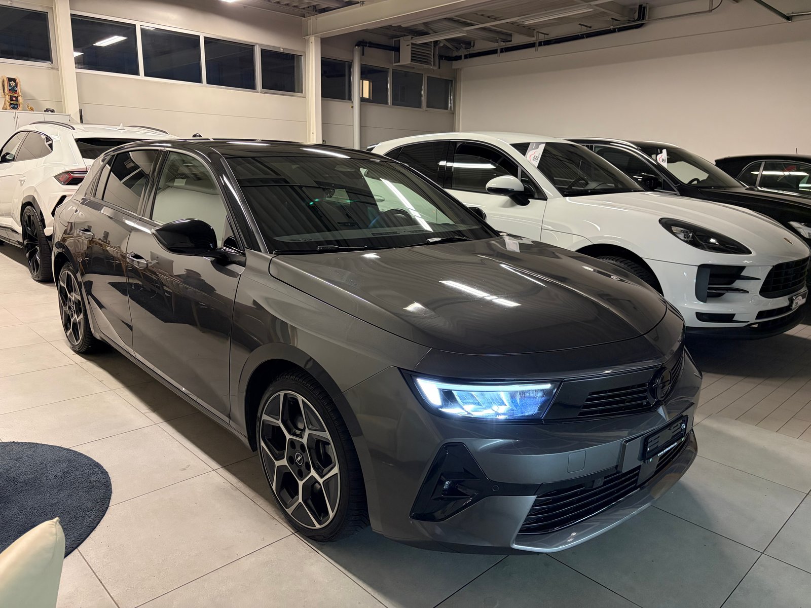 OPEL Astra 1.6 PHEV Turbo Swiss Plus A, Hybride Rechargeable Essence/Électricité, Occasion / Utilisé, Automatique - 2