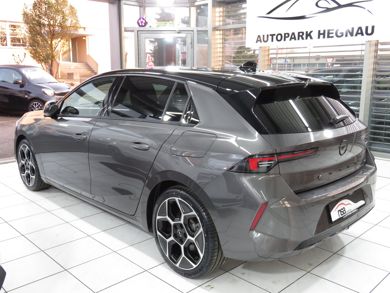 OPEL Astra 1.6 PHEV Turbo Swiss Plus Automat, Plug-in-Hybrid Petrol/Electric, Second hand / Used, Automatic - 6