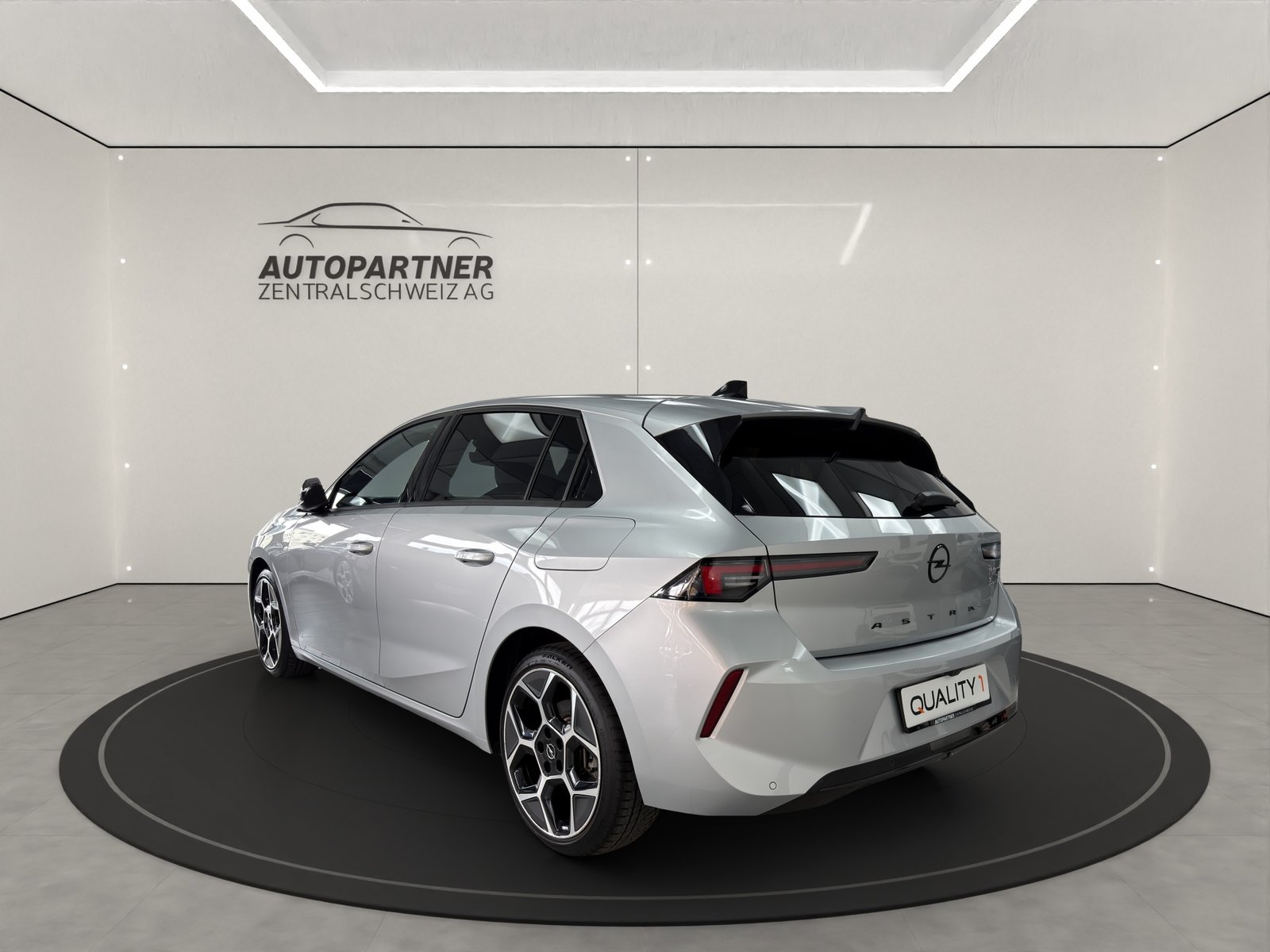 OPEL Astra 1.6 PHEV Turbo GS, Plug-in-Hybrid Benzin/Elektro, Occasion / Gebraucht, Automatik - 3