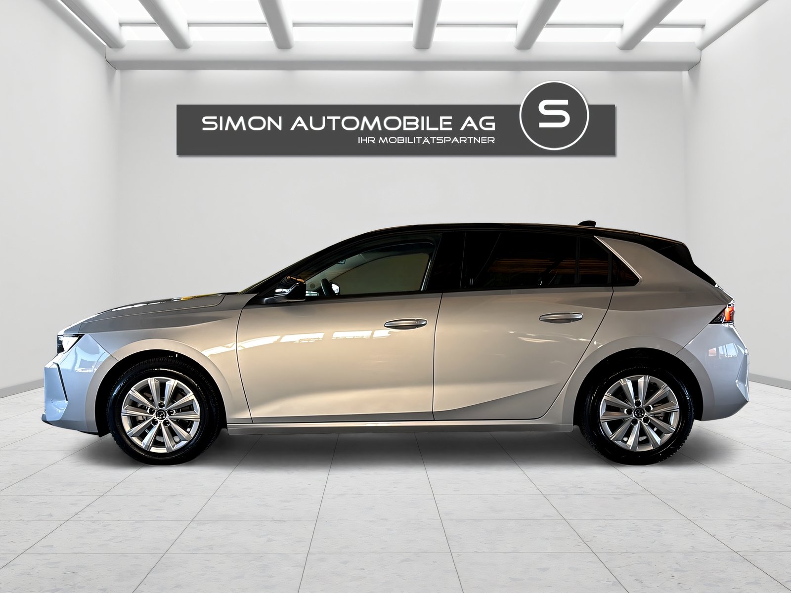 OPEL Astra 1.2 T 130 Elegance, Petrol, Second hand / Used, Automatic - 2