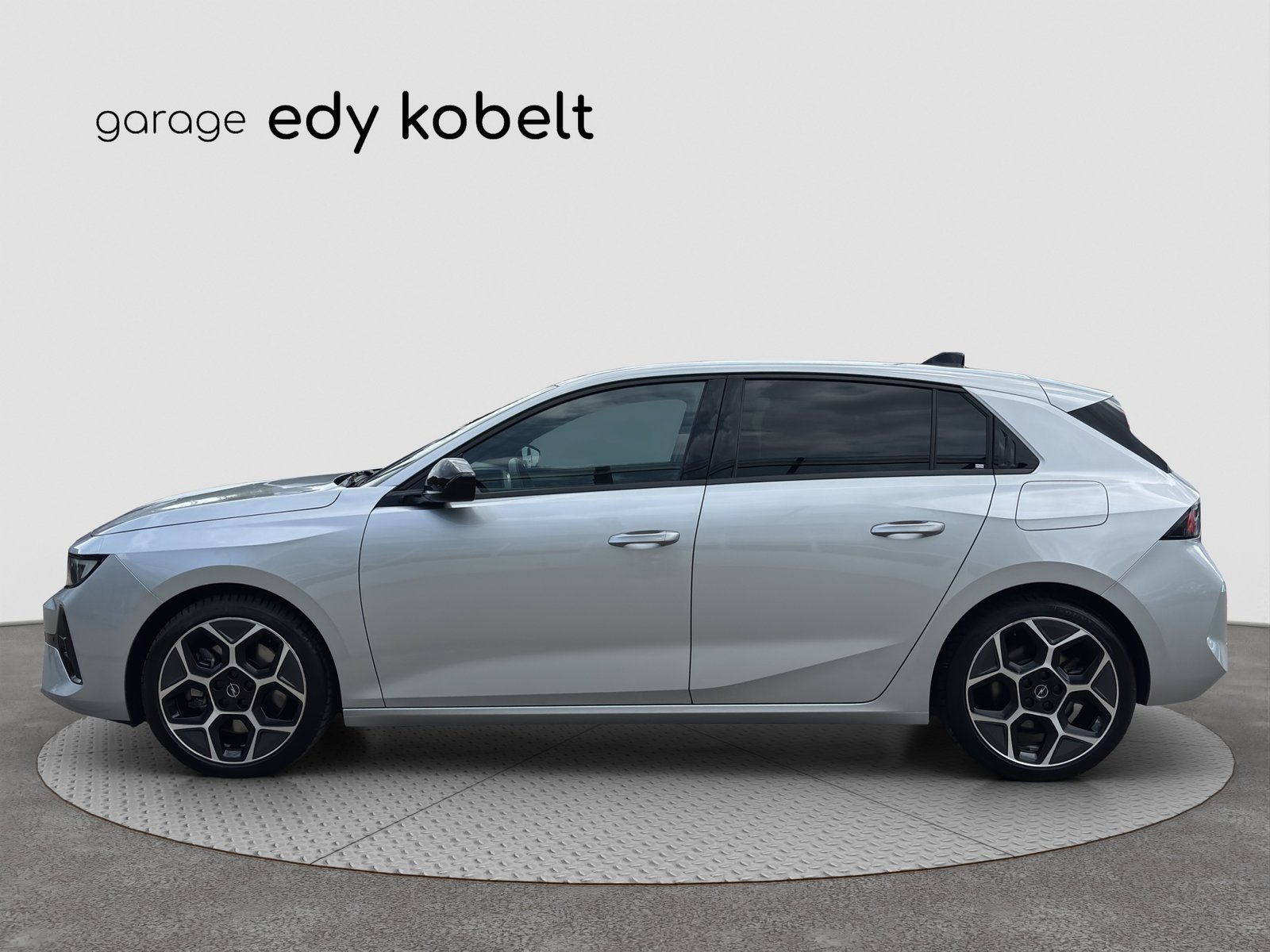 OPEL Astra 1.6 PHEV Turbo Swiss Plus A, Hybride Rechargeable Essence/Électricité, Occasion / Utilisé, Automatique - 2