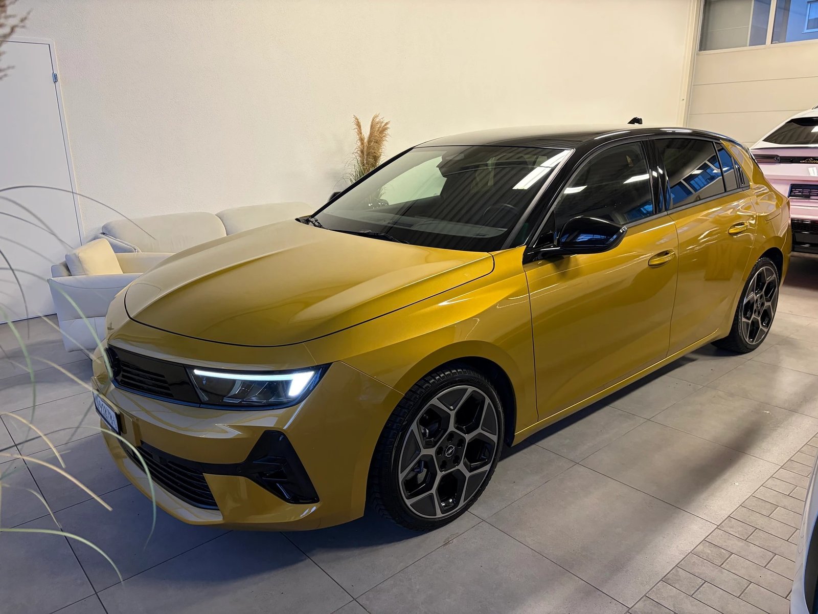 OPEL Astra 1.6 PHEV Turbo Swiss Premium A / Sitzlüftung/ Si, Plug-in-Hybrid Petrol/Electric, Second hand / Used, Automatic - 6
