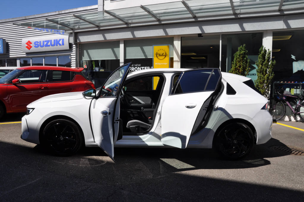 OPEL Astra 1.2 T Hybrid Edition, Hybride Léger Essence/Électricité, Occasion / Utilisé, Automatique - 4