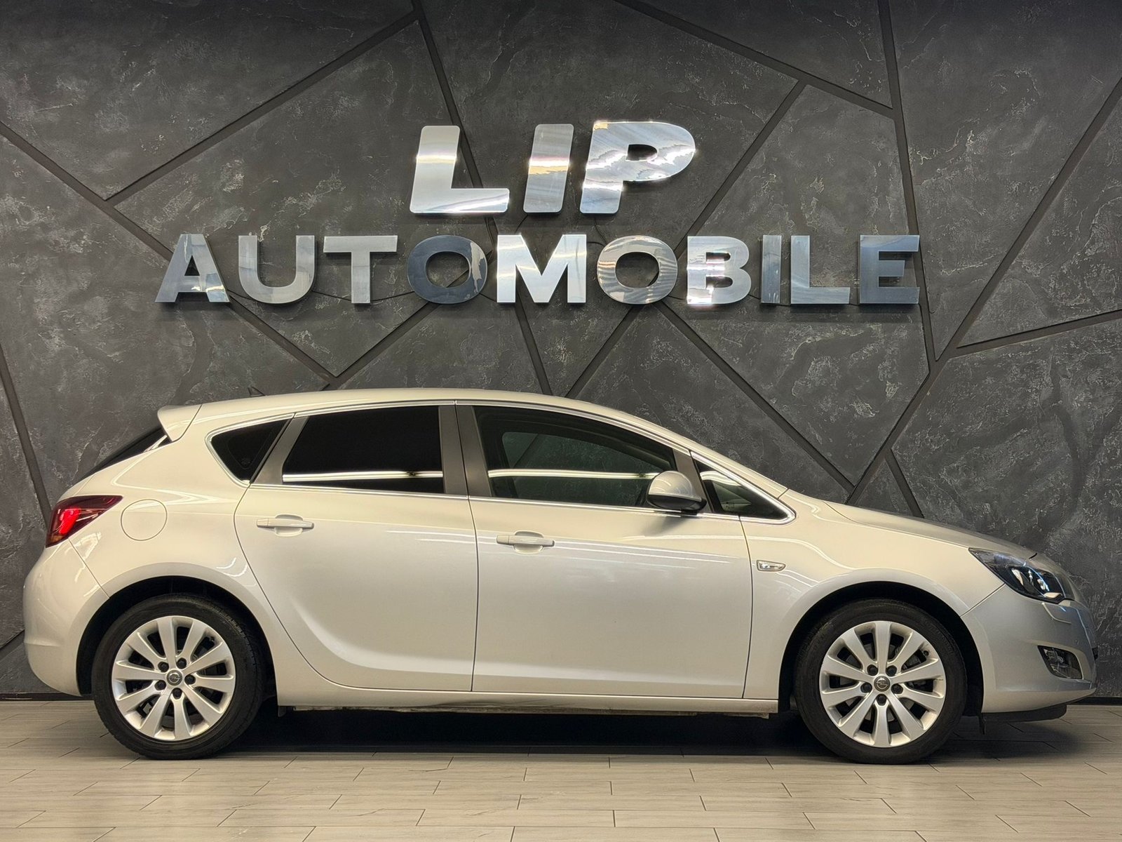 OPEL Astra 1.6i 16V Turbo Cosmo Automatic, Essence, Occasion / Utilisé, Automatique - 4