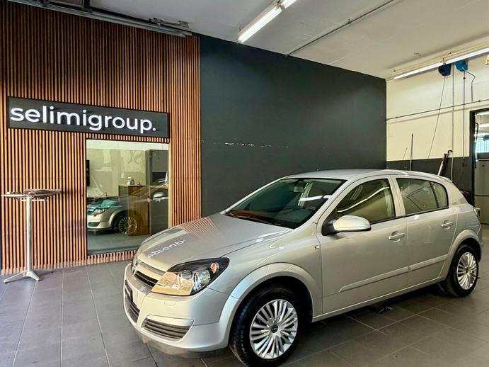 OPEL Astra 1.8i 16V Essentia, Essence, Occasion / Utilisé, Manuelle