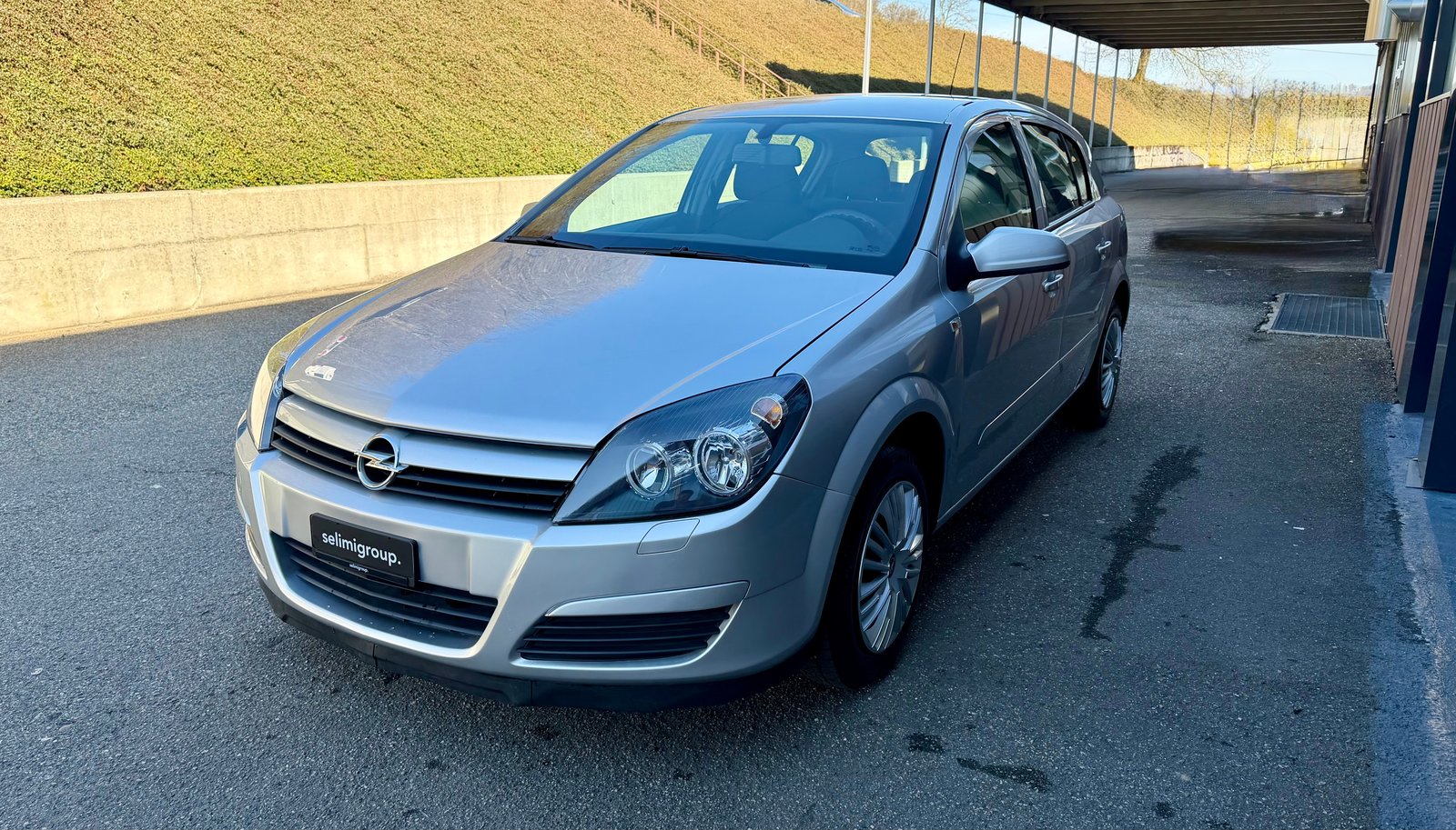 OPEL Astra 1.8i 16V Essentia, Essence, Occasion / Utilisé, Manuelle - 2