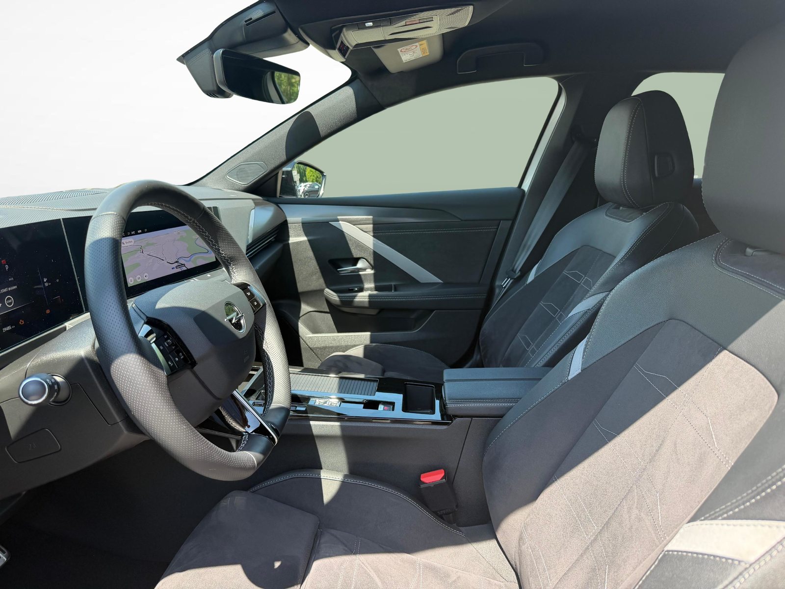 OPEL Astra 1.2 T 130 GS, Essence, Occasion / Utilisé, Automatique - 2