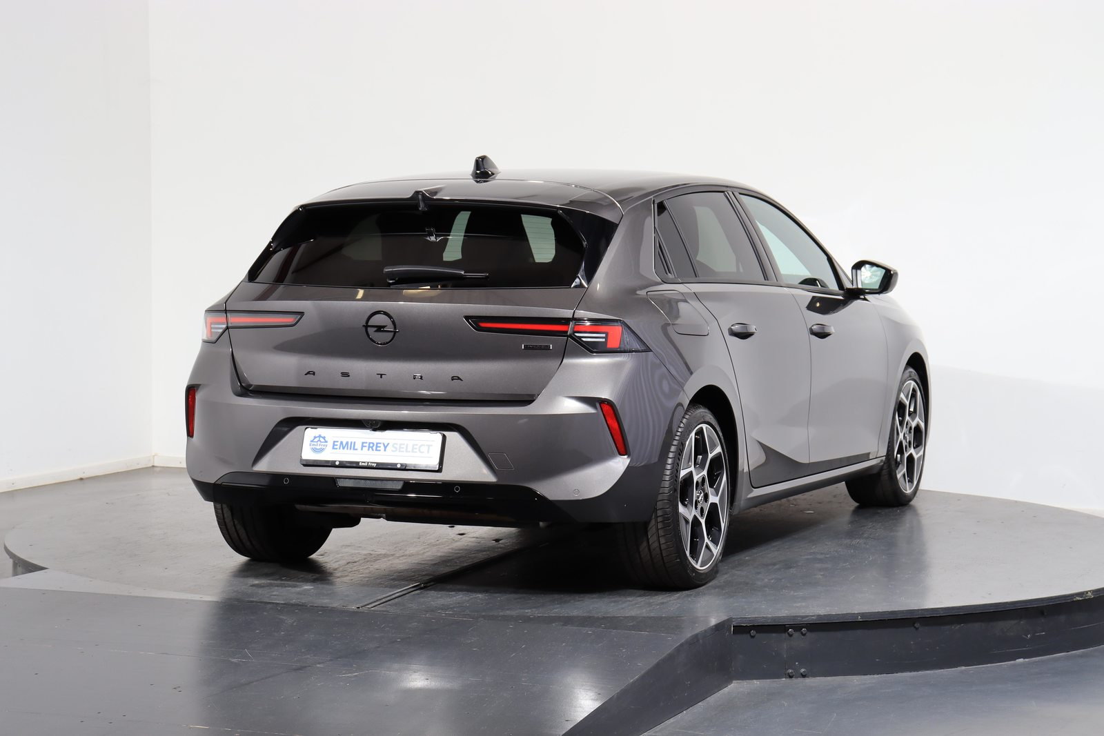 OPEL Astra 1.6 T PHEV 180 Swiss Plus, Plug-in-Hybrid Benzina/Elettrica, Occasioni / Usate, Automatico - 3