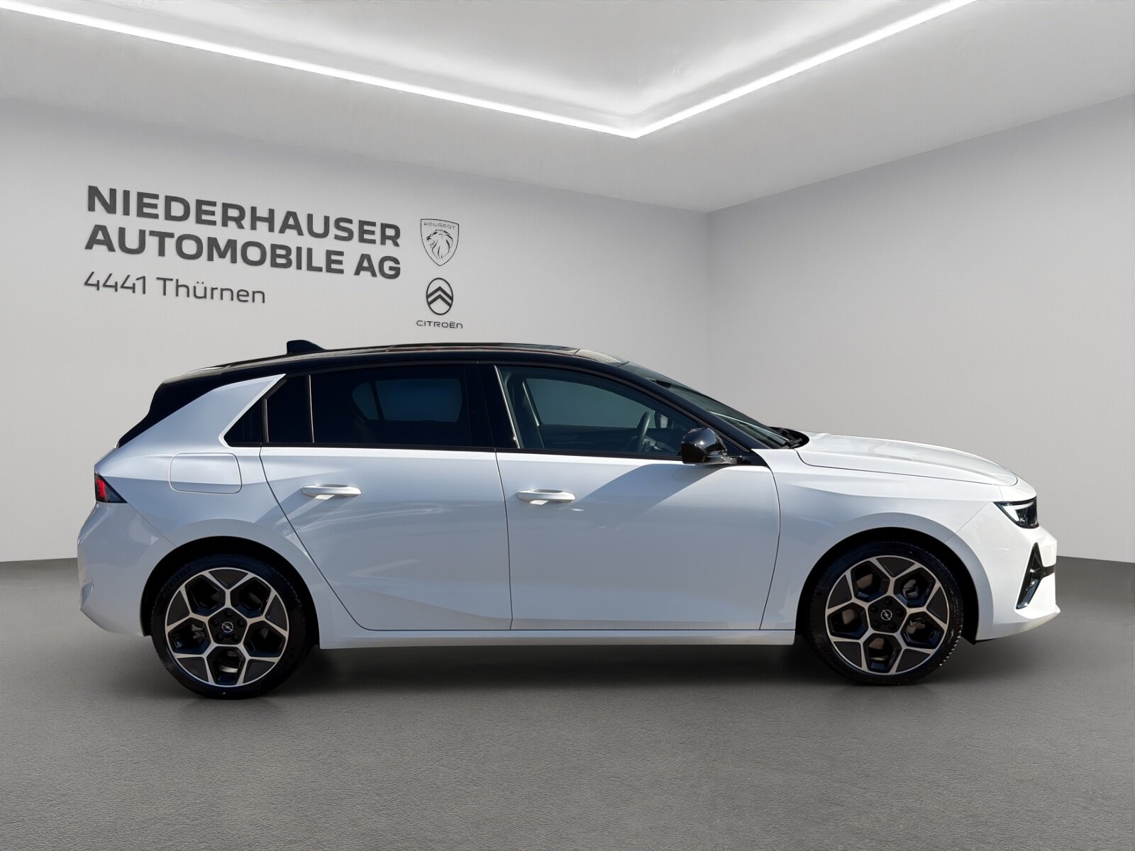 OPEL Astra 1.6 T PHEV 180 Swiss Plu, Voll-Hybrid Benzin/Elektro, Occasion / Gebraucht, Automatik - 2