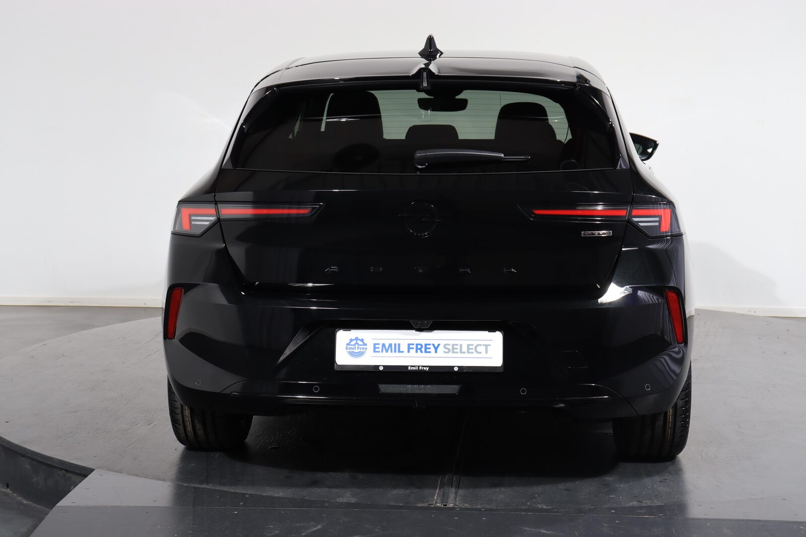 OPEL Astra 1.6 T PHEV 180 Swiss Plus, Plug-in-Hybrid Benzin/Elektro, Occasion / Gebraucht, Automatik - 4