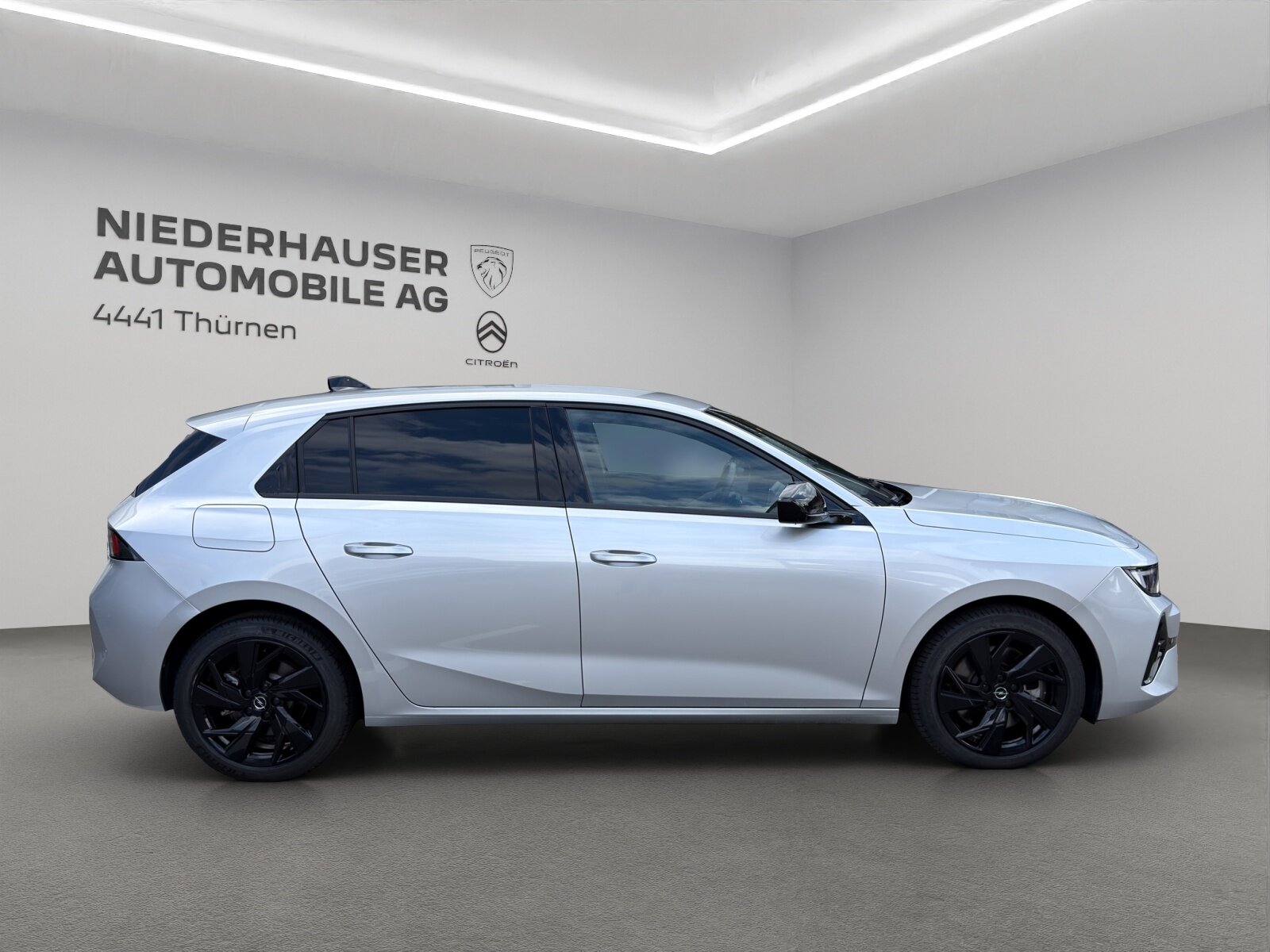 OPEL Astra 1.6 T PHEV 180 Swiss Plu, Voll-Hybrid Benzin/Elektro, Occasion / Gebraucht, Automatik - 2