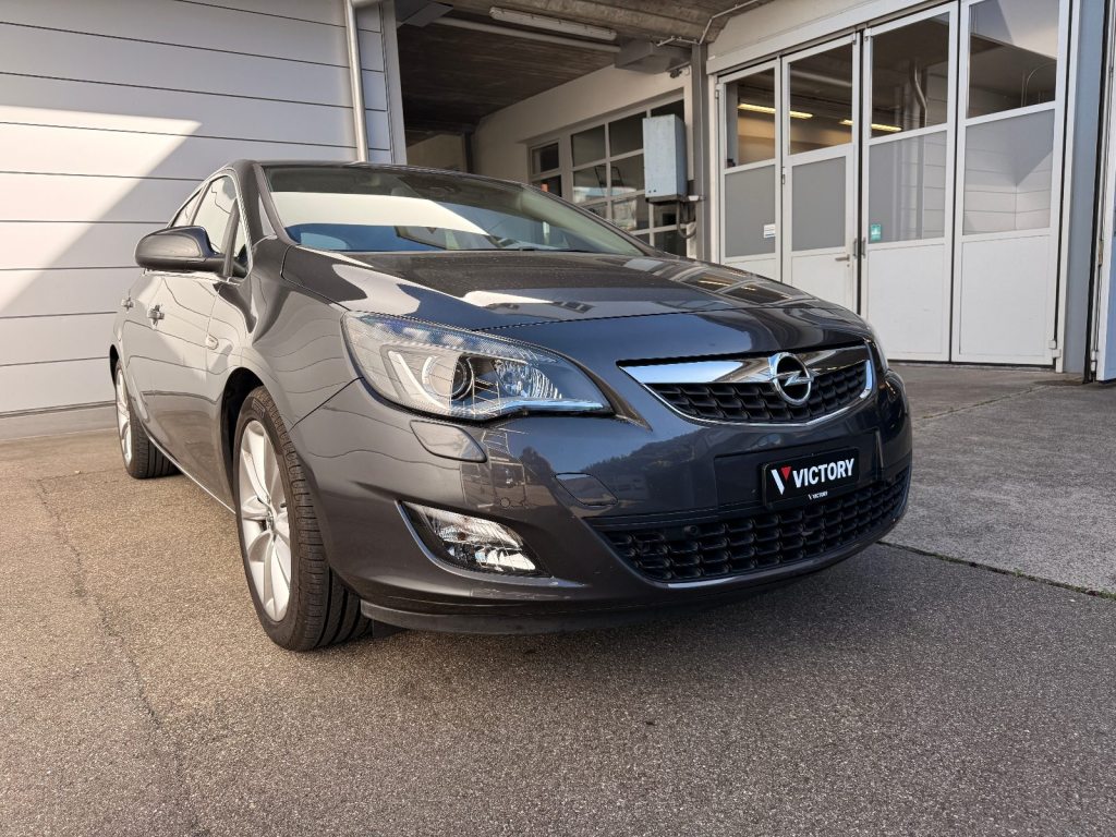 OPEL Astra 1.6 T eTEC Cosmo