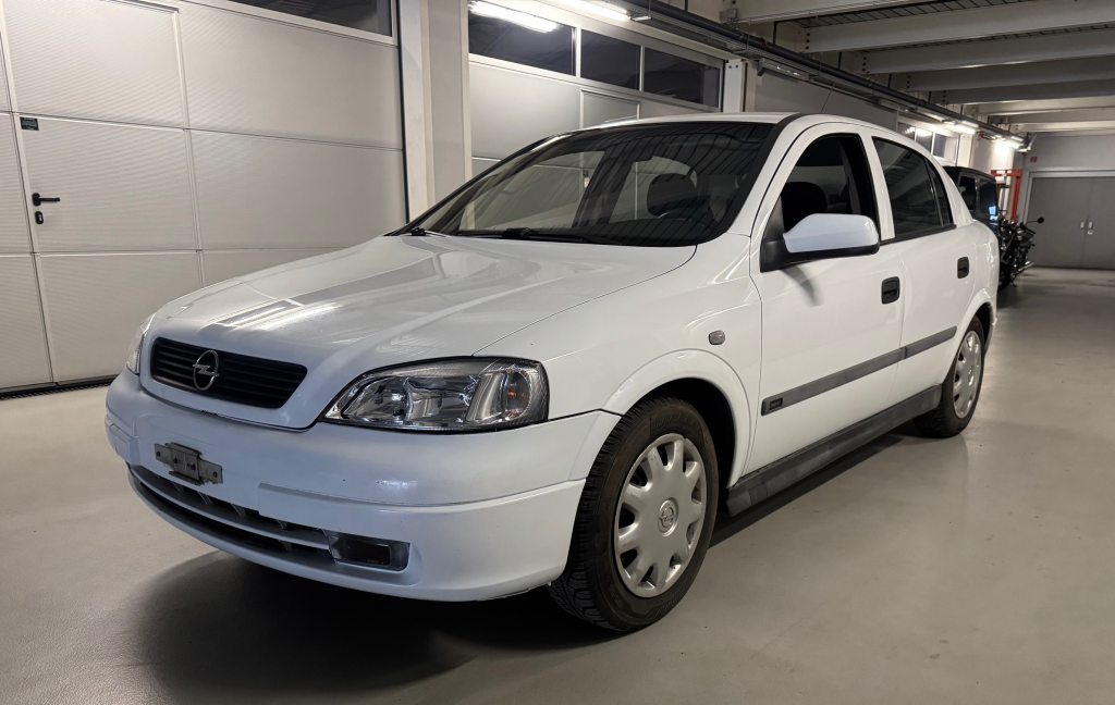 OPEL ASTRA 1.6i 16V Club