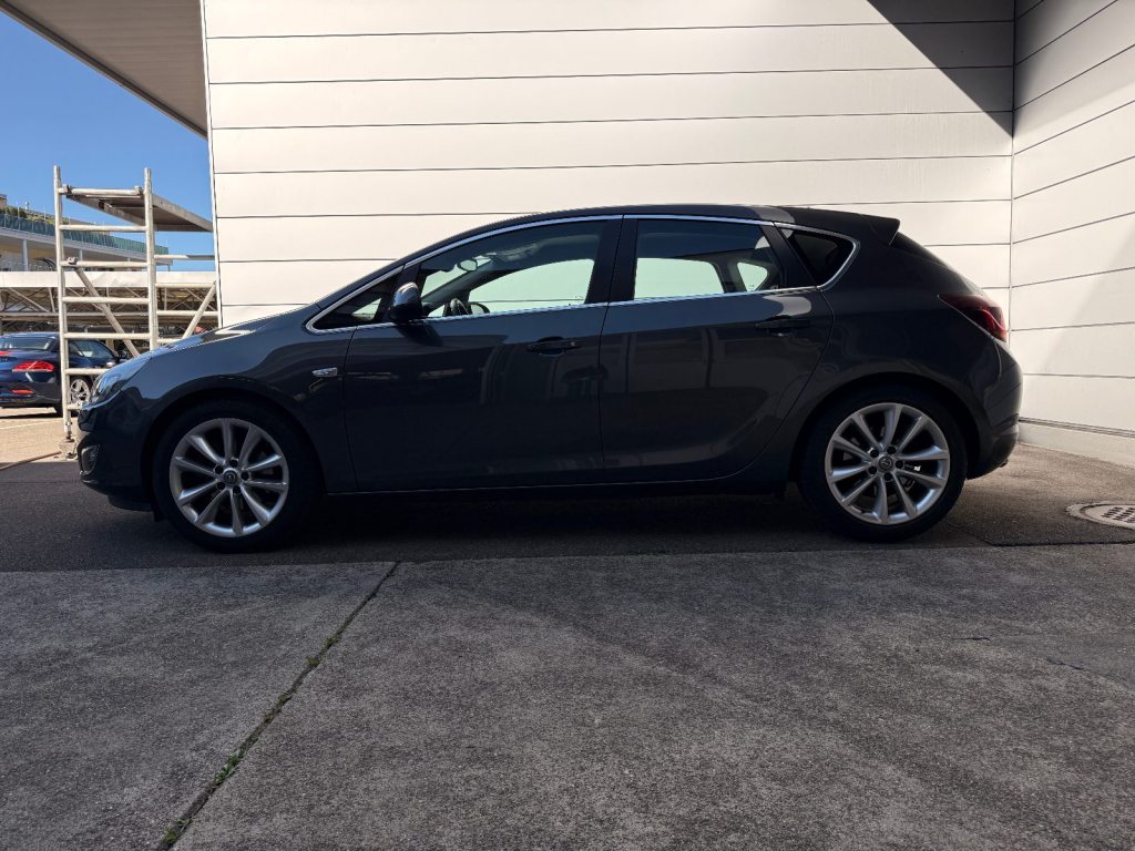 OPEL Astra 1.6 T eTEC Cosmo, Benzin, Occasion / Gebraucht, Handschaltung - 4