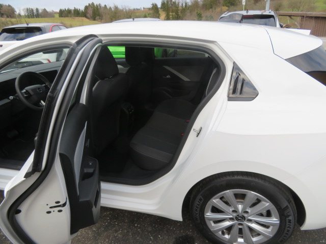 OPEL ASTRA 1.5 D Swiss, Diesel, Second hand / Used, Automatic - 6