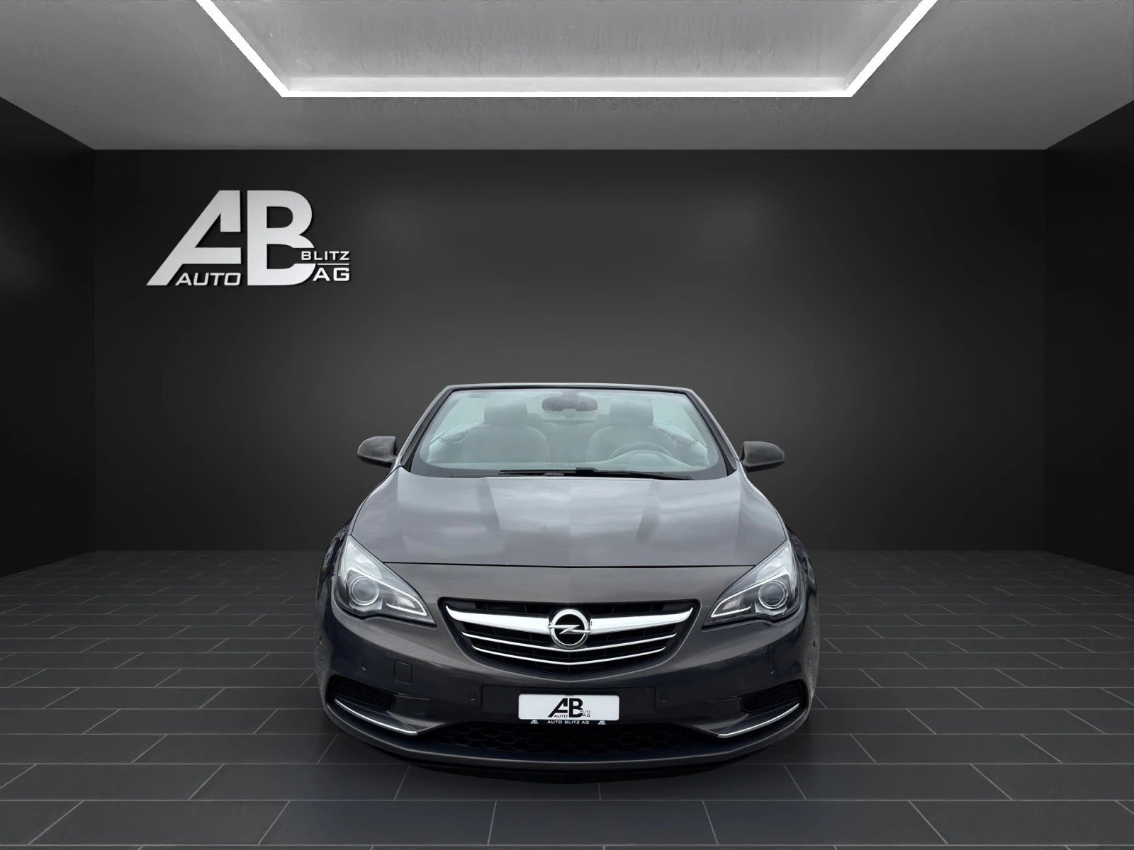 OPEL Cascada 1.4i 16V Turbo Cosmo, Petrol, Second hand / Used, Manual