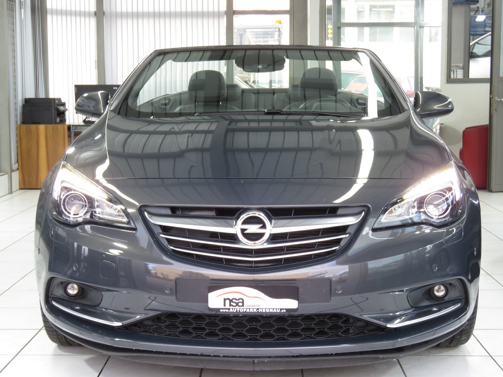 OPEL Cascada 1.6i 16V Cosmo, Essence, Occasion / Utilisé, Manuelle - 2