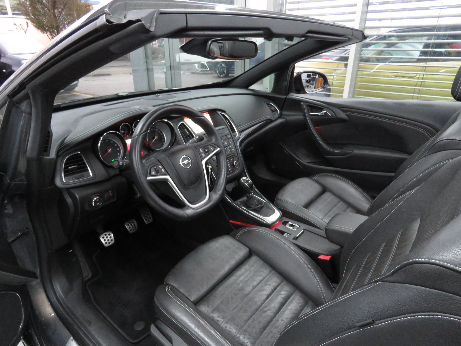 OPEL Cascada 1.6i 16V Cosmo, Essence, Occasion / Utilisé, Manuelle - 7