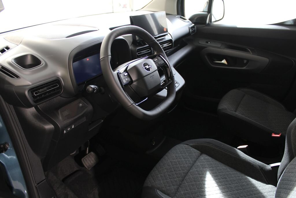 OPEL Combo 1.5 D Viva S/S, Diesel, Voiture nouvelle, Automatique - 6