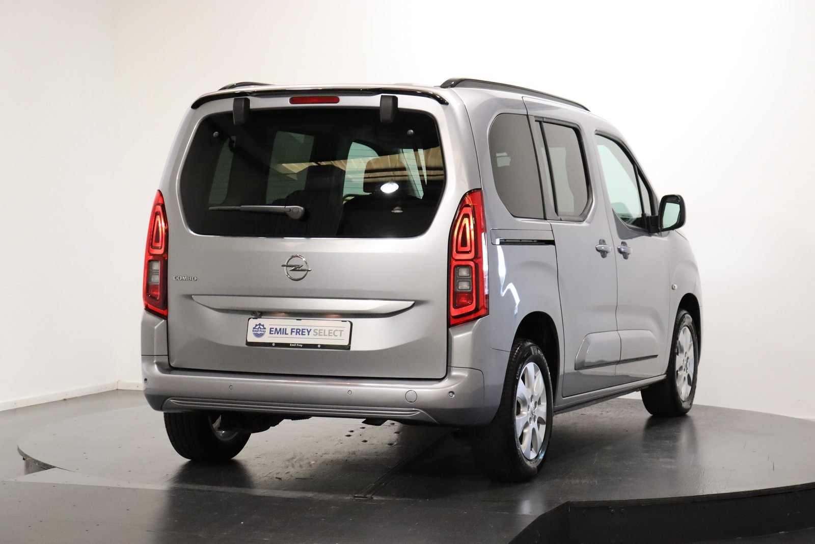 OPEL Combo Life 1.5 D Ultimate S/S, Diesel, Second hand / Used, Automatic - 5