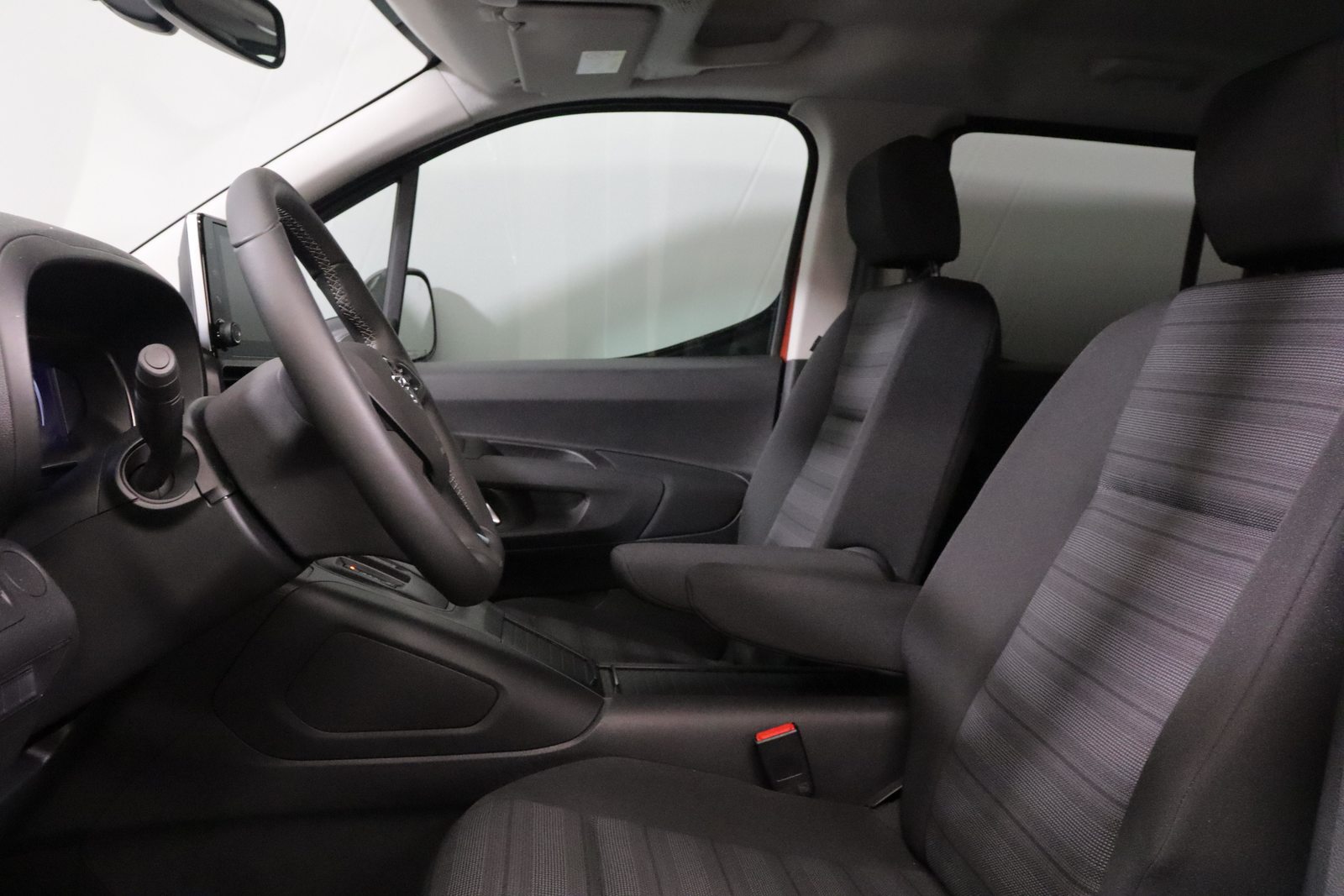 OPEL Combo-e Life Elegance, Elektro, Occasion / Gebraucht, Automatik - 4