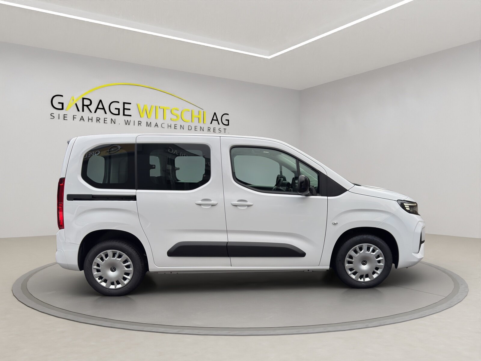OPEL Combo 1.2 Turbo S/S, Essence, Voiture de démonstration, Manuelle - 4