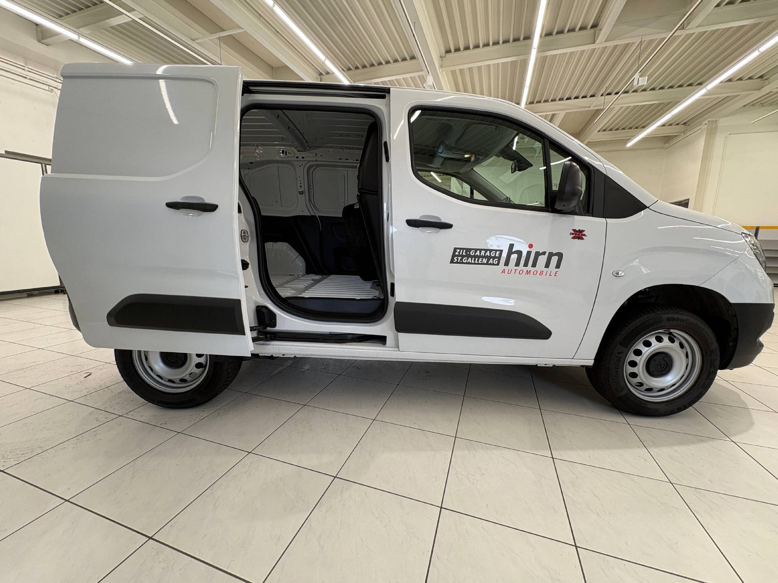 OPEL Combo Cargo 2.4 t 1.5 D S/S, Diesel, Véhicule neuf pré-immatriculé, Manuelle - 2