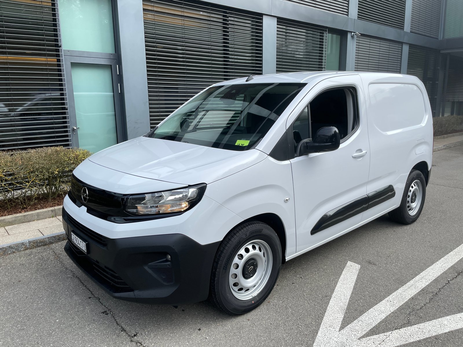 OPEL Combo-e 50 kWh Cargo, Electric, New car, Automatic