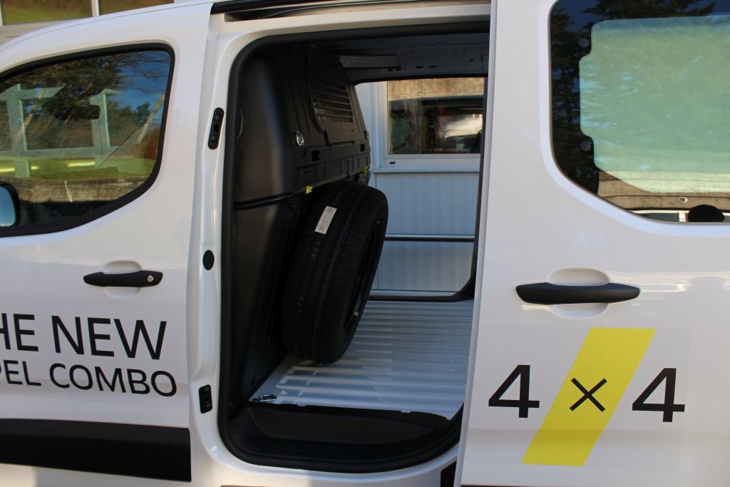 OPEL Combo-e Cargo 2.4 t XL Electri, Elettrica, Auto nuove, Automatico - 5