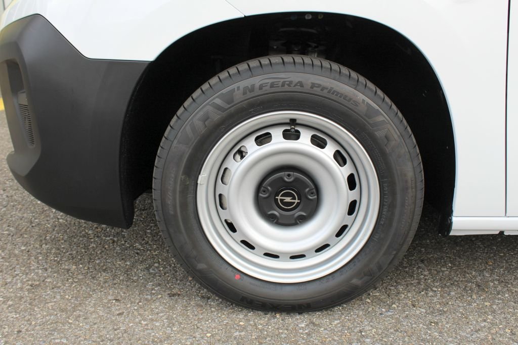 OPEL Combo Cargo 2.0 t 1.2 S/S, Benzin, Neuwagen, Handschaltung - 3