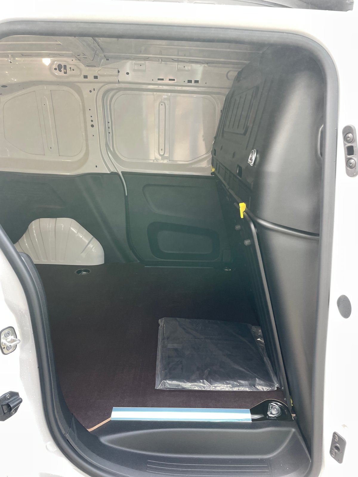 OPEL Combo-e 50 kWh Cargo, Elektro, Neuwagen, Automatik - 5