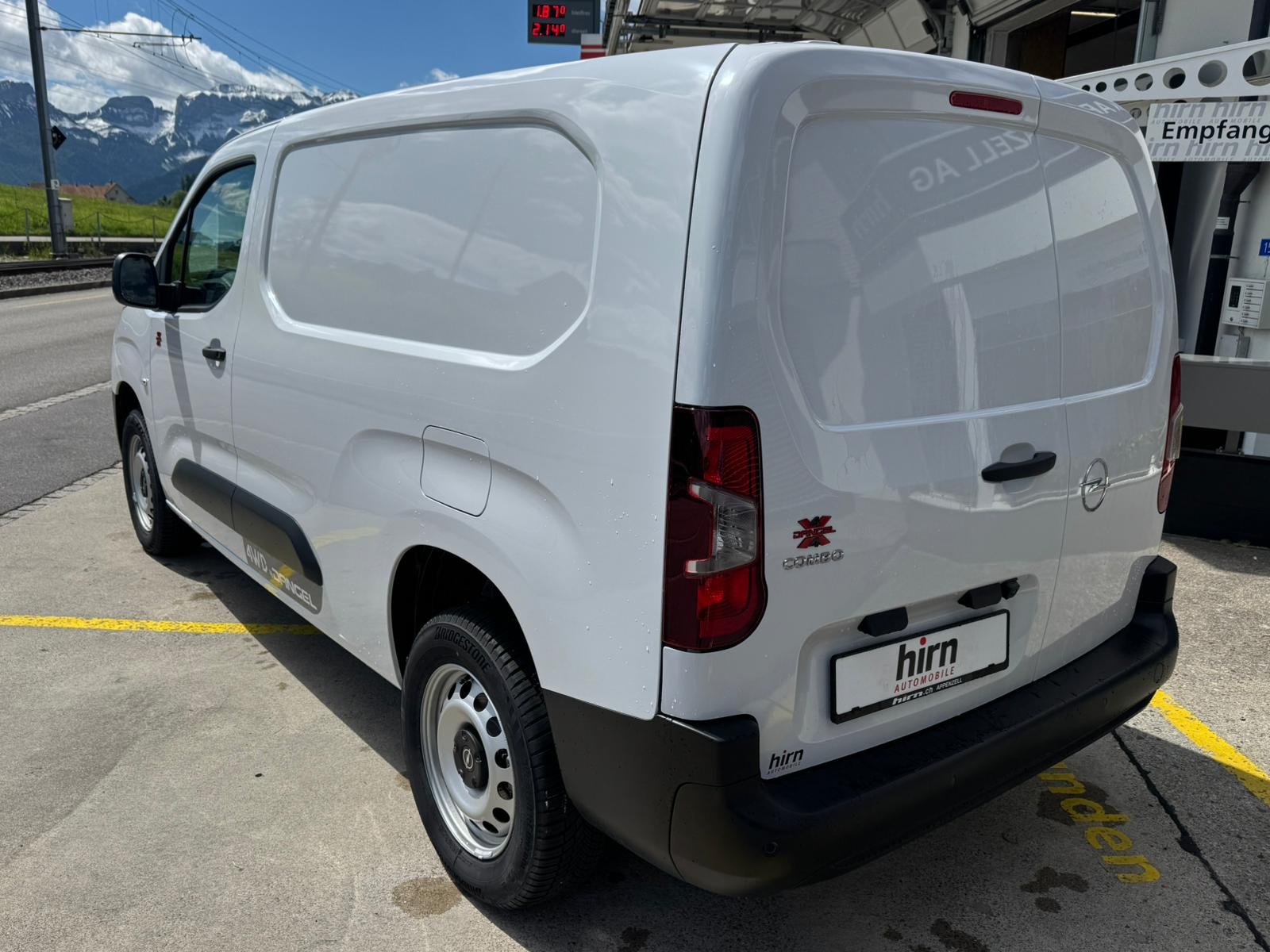 OPEL Combo-e Cargo 2.4 t XL Electric 4x4, Elettrica, Auto nuove, Automatico - 4