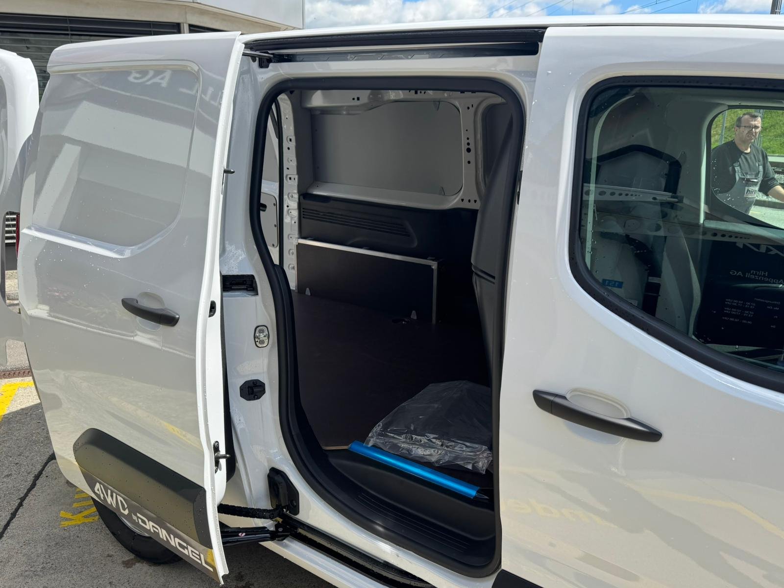 OPEL Combo-e Cargo 2.4 t XL Electric 4x4, Elettrica, Auto nuove, Automatico - 7