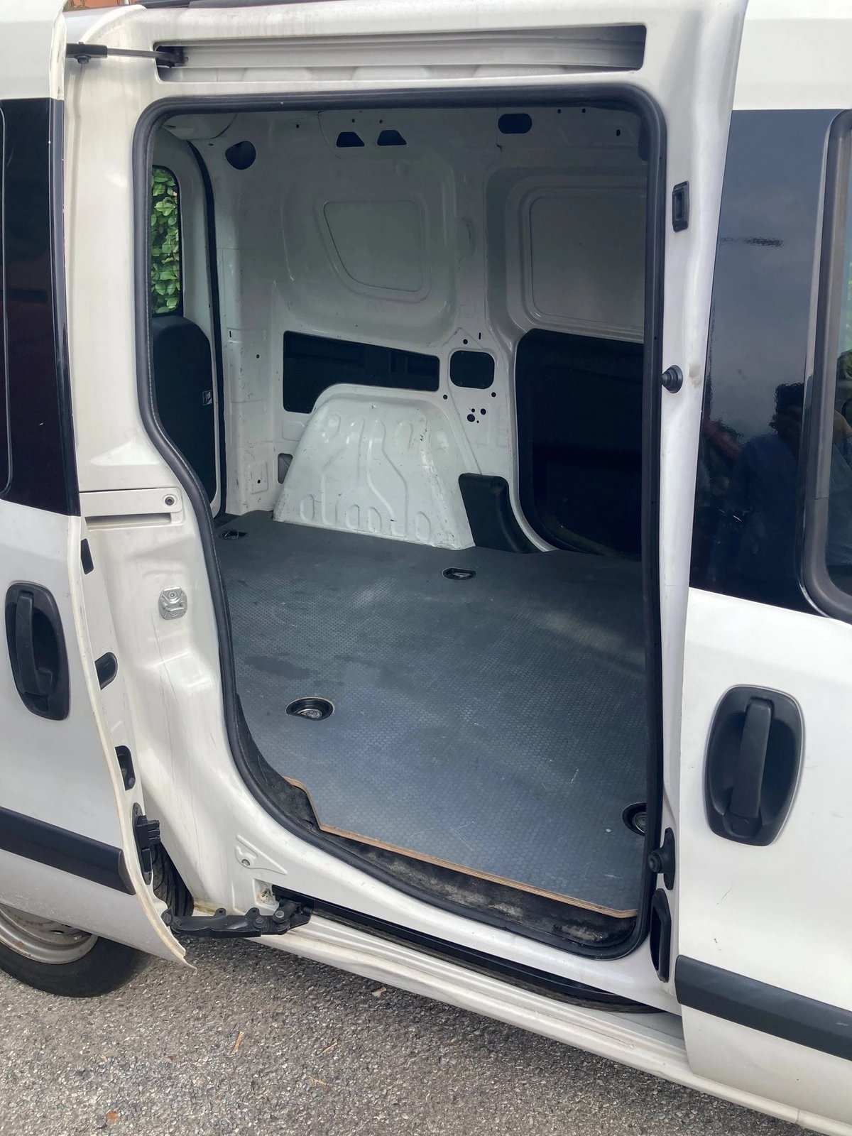 OPEL Combo 1.3 CDTI 2.4 L1H1, Diesel, Occasion / Utilisé, Manuelle - 7