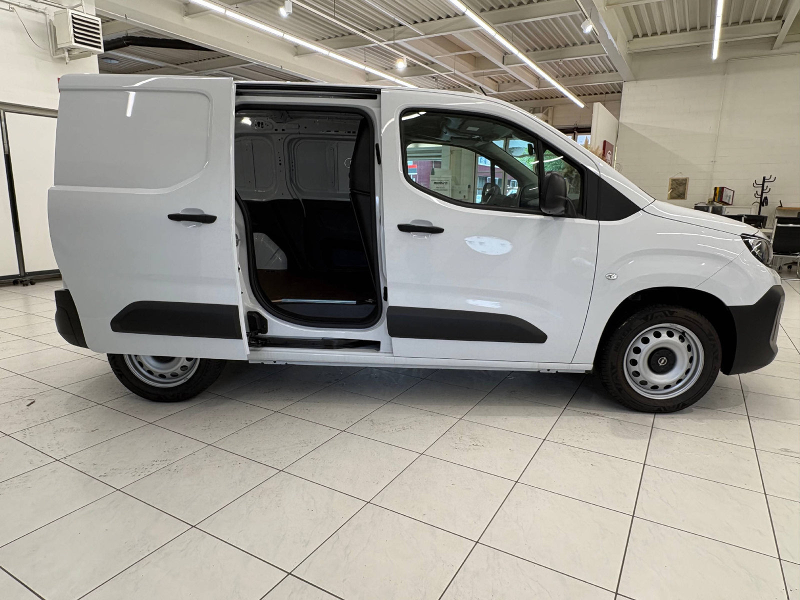OPEL Combo Cargo 2.0 t 1.2 S/S, Petrol, Second hand / Used, Manual - 4