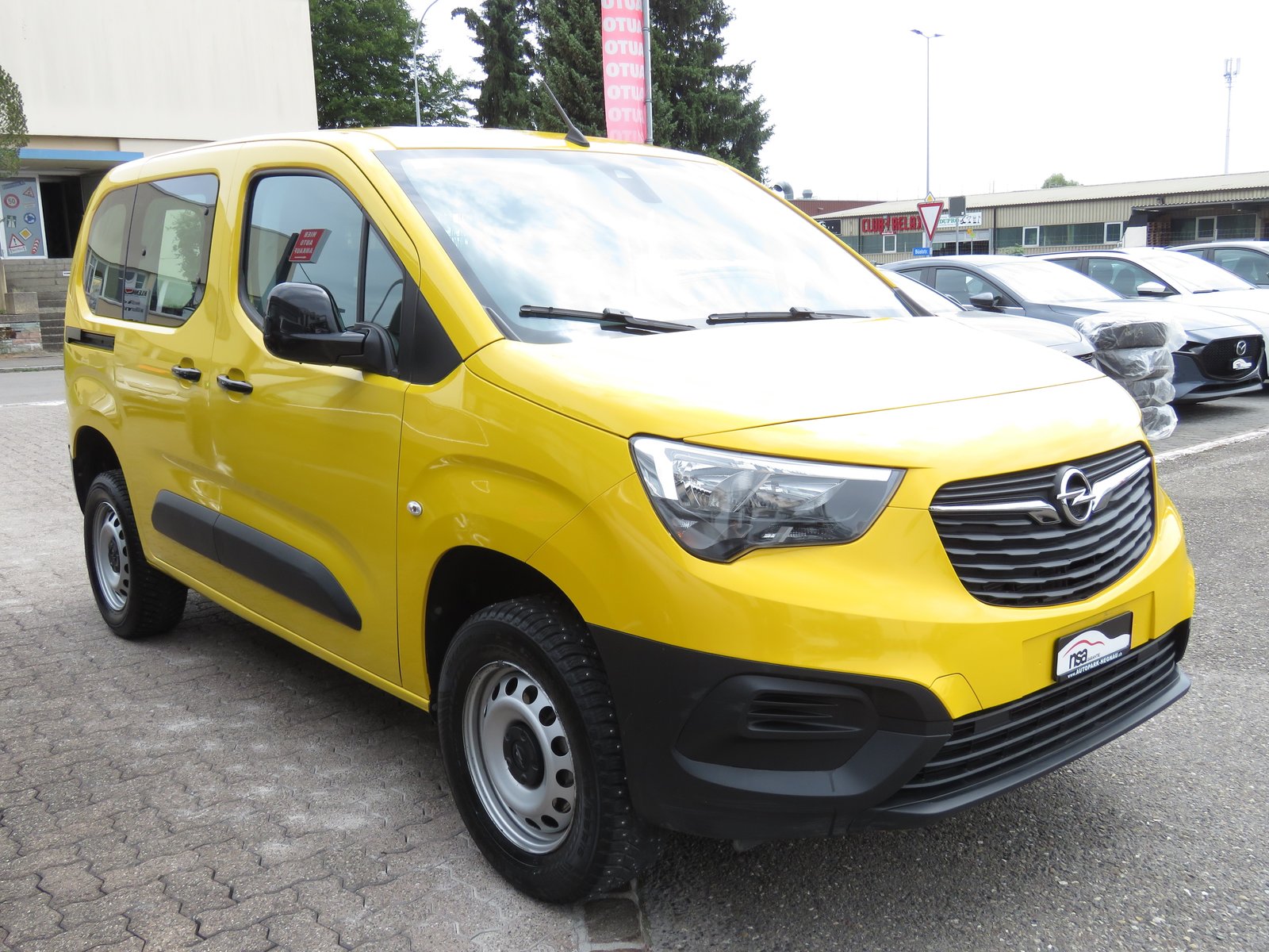 OPEL Combo Cargo 1.5 s/s Erhöhte Nutzlast 4x4, Diesel, Occasion / Utilisé, Manuelle - 3