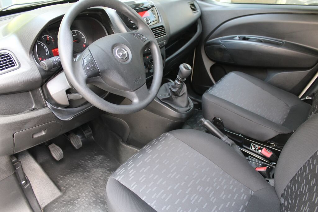 OPEL Combo Van 2.2 t L1 H1 1.4i, Benzin, Occasion / Gebraucht, Handschaltung - 3