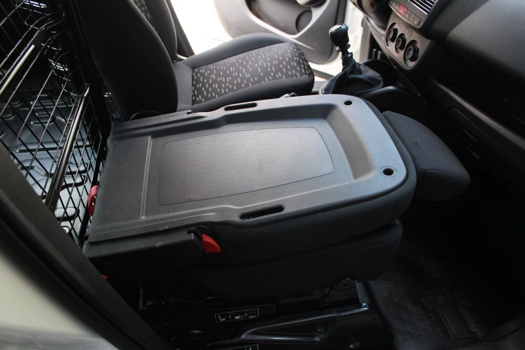 OPEL Combo Van 2.2 t L1 H1 1.4i, Benzin, Occasion / Gebraucht, Handschaltung - 5