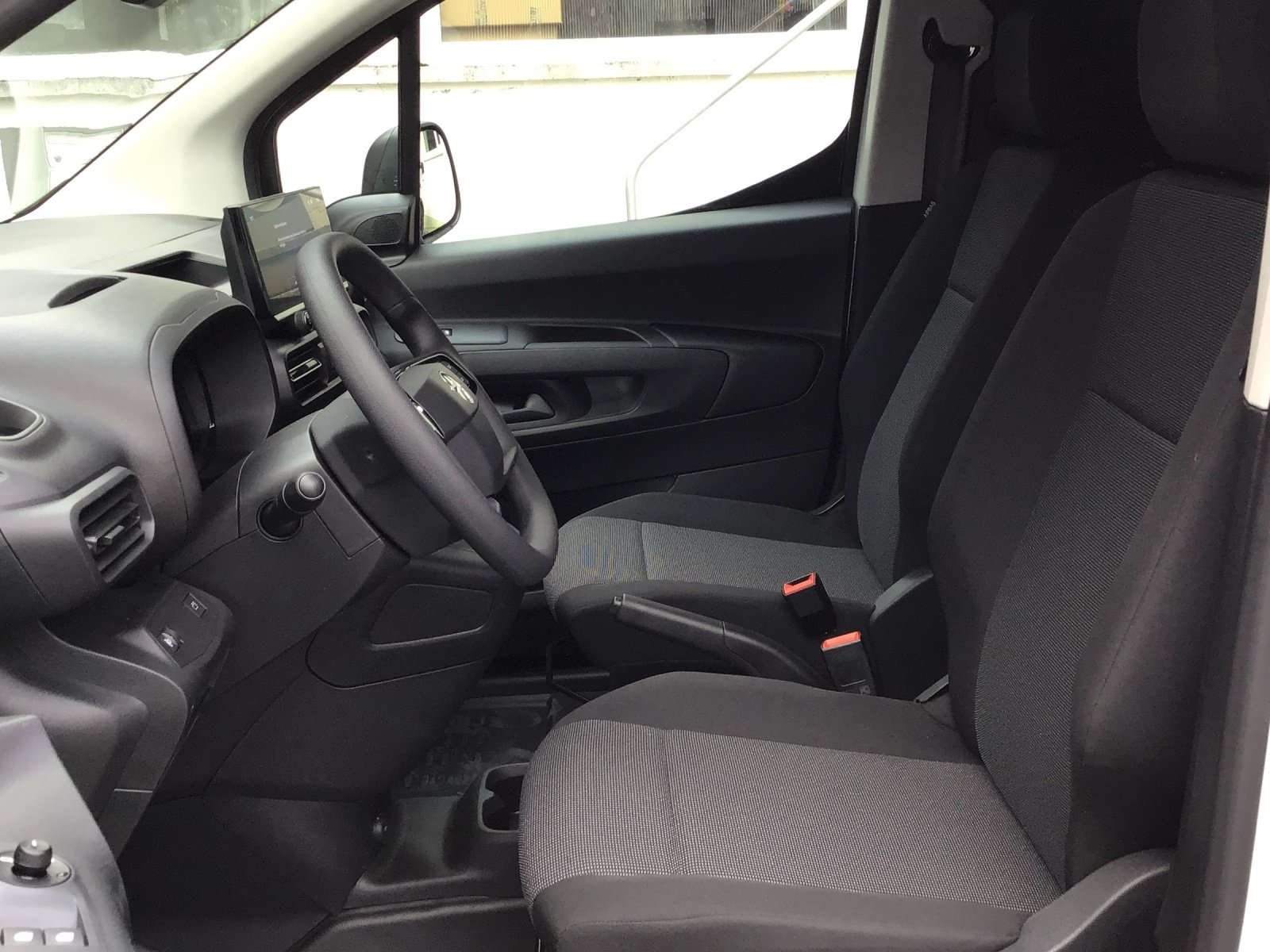 OPEL Combo Cargo 2.0 t 1.2 S/S, Essence, Voiture de démonstration, Manuelle - 4